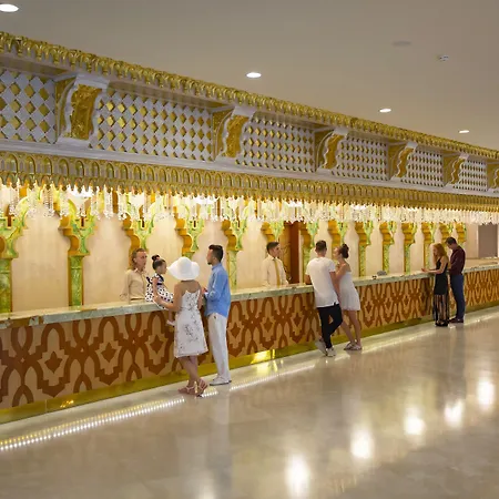 Royal Alhambra Palace אתר נופש סייד