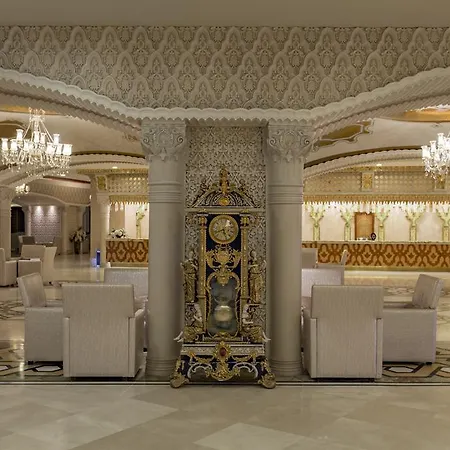 Ośrodek wypoczynkowy Royal Alhambra Palace 5*